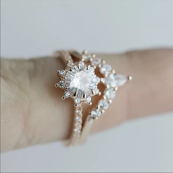 *NEW*2pc/set Rose Gold Crown Diamond 💍 Ring - Picture 3 of 6